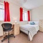 Rent 6 bedroom flat in South East England