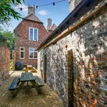 Rent 4 bedroom house in Yorkshire And The Humber