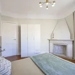 Rent a room in lisbon