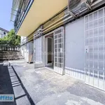 Affitto 3 camera appartamento di 88 m² in Naples