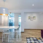 Rent a room of 85 m² in valencia