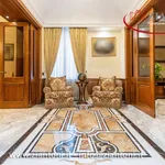 Rent 5 bedroom house of 1 m² in Rome