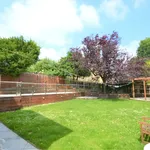 Rent 4 bedroom house in Reigate