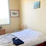 Appartement de 118 m² avec 4 chambre(s) en location à Poitiers