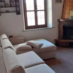 Rent 5 bedroom apartment of 100 m² in Licciana Nardi