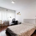 Rent a room of 133 m² in madrid