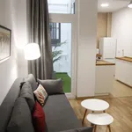 Alquilo 5 dormitorio apartamento de 75 m² en Seville