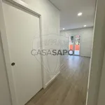 Rent 2 bedroom apartment of 95 m² in Amadora