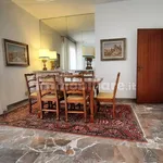 Rent 5 bedroom apartment of 140 m² in Florence