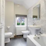 Rent 3 bedroom apartment in Reading