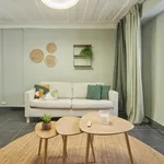 Rent a room of 300 m² in Lisbon