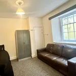 Rent 2 bedroom flat in Pembroke