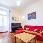 Rent 3 bedroom apartment in genoa