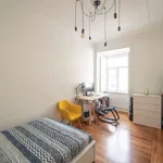 Rent a room in lisbon