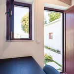 Rent a room of 18 m² in Porto