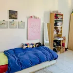 Rent a room in milan