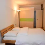 Miete 2 Schlafzimmer wohnung von 65 m² in Zürich