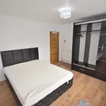 Rent 5 bedroom house in East Staffordshire