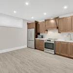 Rent 3 bedroom house in Toronto