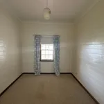 Rent 3 bedroom house in Cooyal