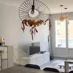 Appartement de 105 m² avec 6 chambre(s) en location à Poitiers