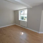 Rent 2 bedroom flat in Horsham