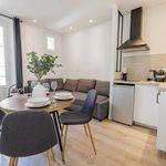 Appartement de 250 m² avec 1 chambre(s) en location à Paris