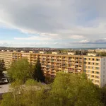 Pronajměte si 3 ložnic/e byt o rozloze 74 m² v Prague