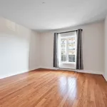 4 bedroom apartment of 990 sq. ft in Gatineau