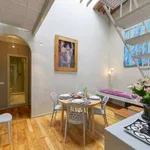 Rent 3 bedroom apartment of 140 m² in florence