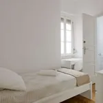 Rent 6 bedroom apartment in lisbon