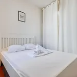 Appartement de 390 m² avec 1 chambre(s) en location à Marseille