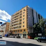 Affitto 2 camera appartamento di 68 m² in Genoa