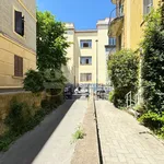 Rent 5 bedroom apartment of 128 m² in Napoli