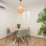 Rent 1 bedroom apartment of 45 m² in barcelona