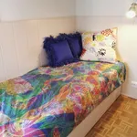 Rent a room in Madrid']