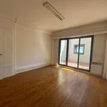 Appartement de 118 m² avec 4 chambre(s) en location à Valence