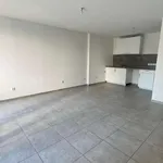 Rent 4 bedroom apartment of 84 m² in Marseille