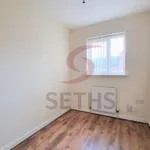 Rent 3 bedroom house in East Midlands