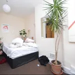 Rent 5 bedroom house in Leeds