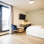 Miete 3 Schlafzimmer wohnung von 19 m² in Berlin