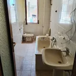 Rent 4 bedroom apartment of 145 m² in Napoli