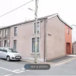 Rent 3 bedroom house in Wales