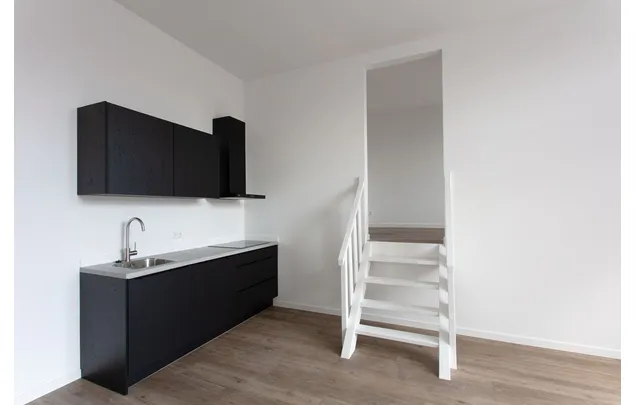 Huur 2 slaapkamer appartement van 37 m² in Weverstraat