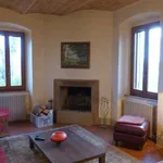 Rent 10 bedroom house of 320 m² in Todi