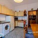 Rent 4 bedroom apartment of 120 m² in Genoa