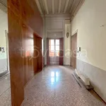 Affitto 5 camera appartamento di 135 m² in Verona