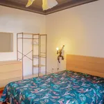 Rent a room in lisbon