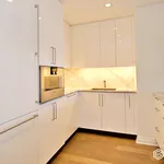 Rent 2 bedroom apartment of 105 m² in New York