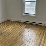 Rent 5 bedroom apartment in Sherbrooke